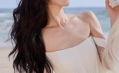 他的舌头探入蜜源毛毛虫说说